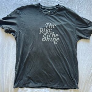 Vuori graphic t shirt